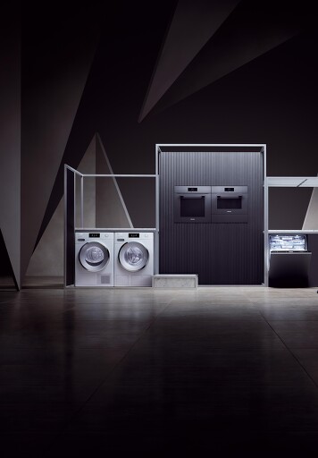 SEIT ÜBER 120 JAHREN BAUT MIELE BESONDERS LANGLEBIGE GERÄTE. SEIT ÜBER 120 JAHREN BAUT MIELE BESONDERS LANGLEBIGE GERÄTE.